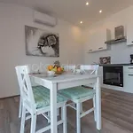 Seaview Penthouse Milano דירה מאקרסקה