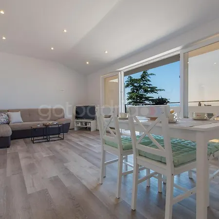 Seaview Penthouse Milano Апартаменты Макарска